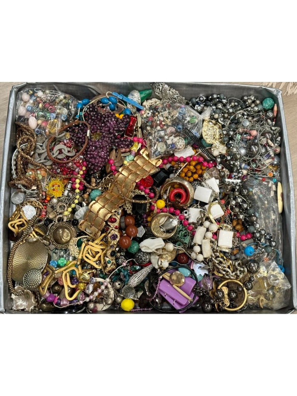 BIG 5+ Pound Bag Vtg-MOD Costume Jewelry Craft Repurpose Scrap Bead Lot 112